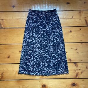 Urban Romantics Black and White Printed Women's Midi Skirt Size Small